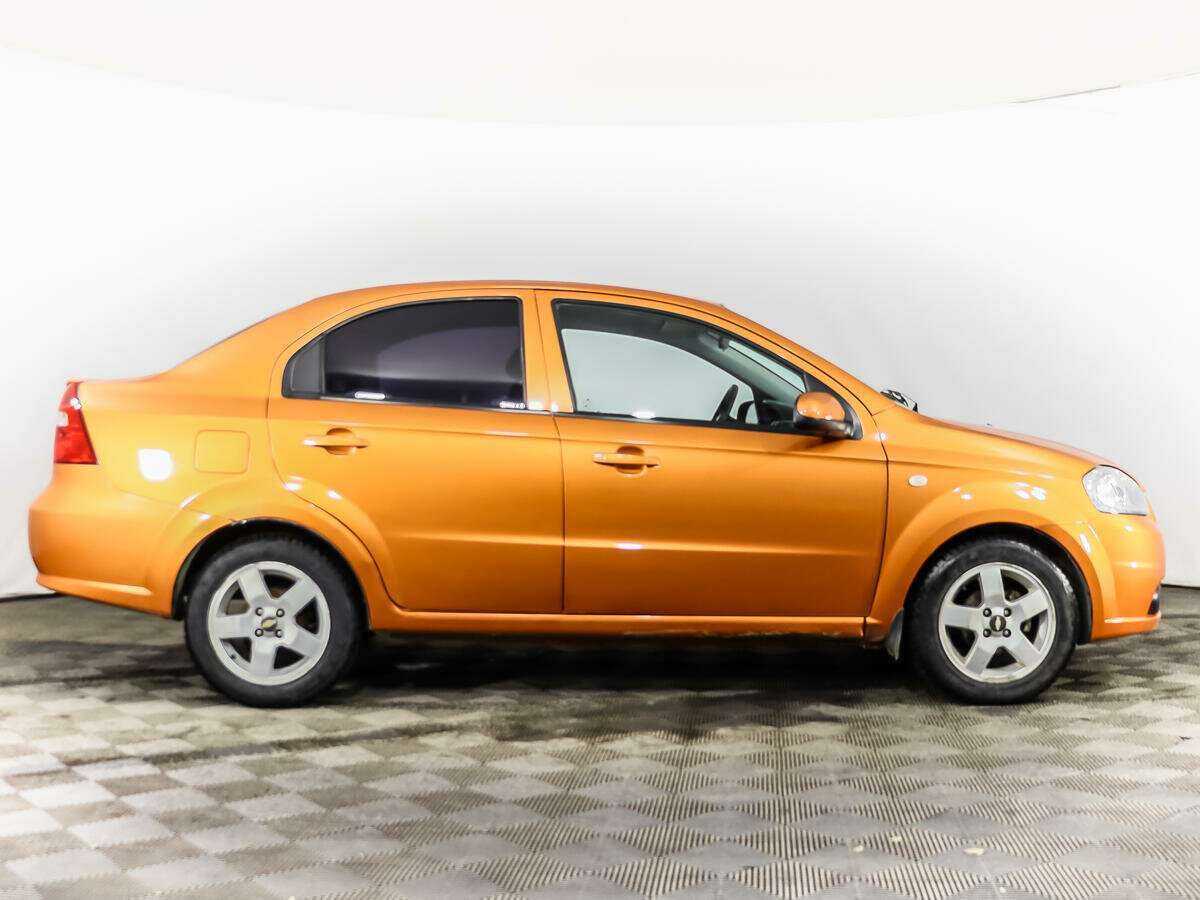 Chevrolet Aveo с пробегом — 2007 год. Фото: #3