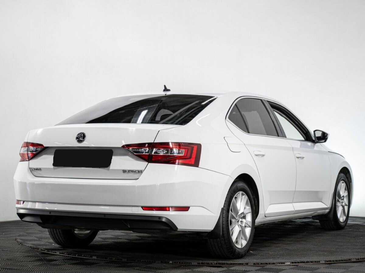 Skoda Superb с пробегом — 2018 год. Фото: #3