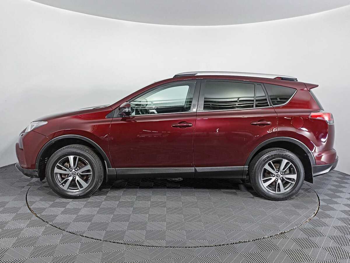 Toyota RAV4 с пробегом — 2019 год. Фото: #7