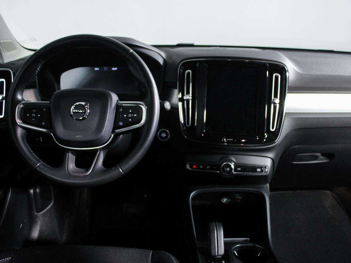 Volvo XC40 с пробегом — 2019 год. Фото: #11