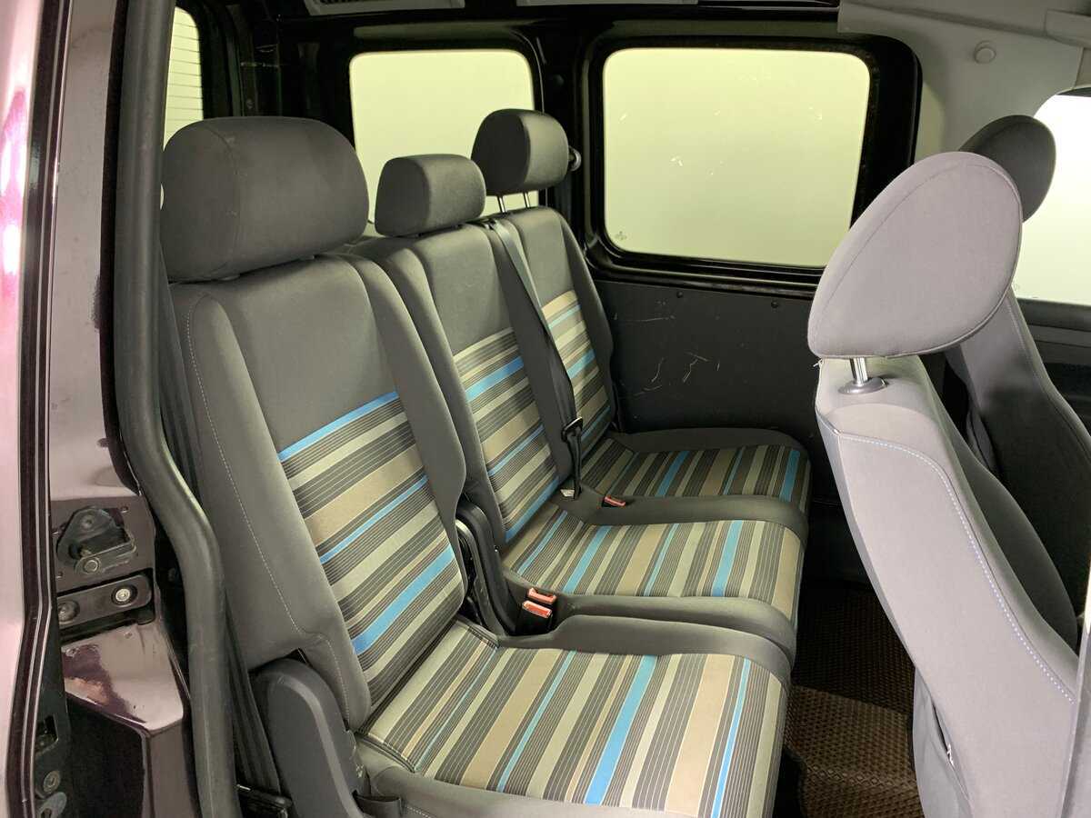 Volkswagen Caddy с пробегом — 2012 год. Фото: #17