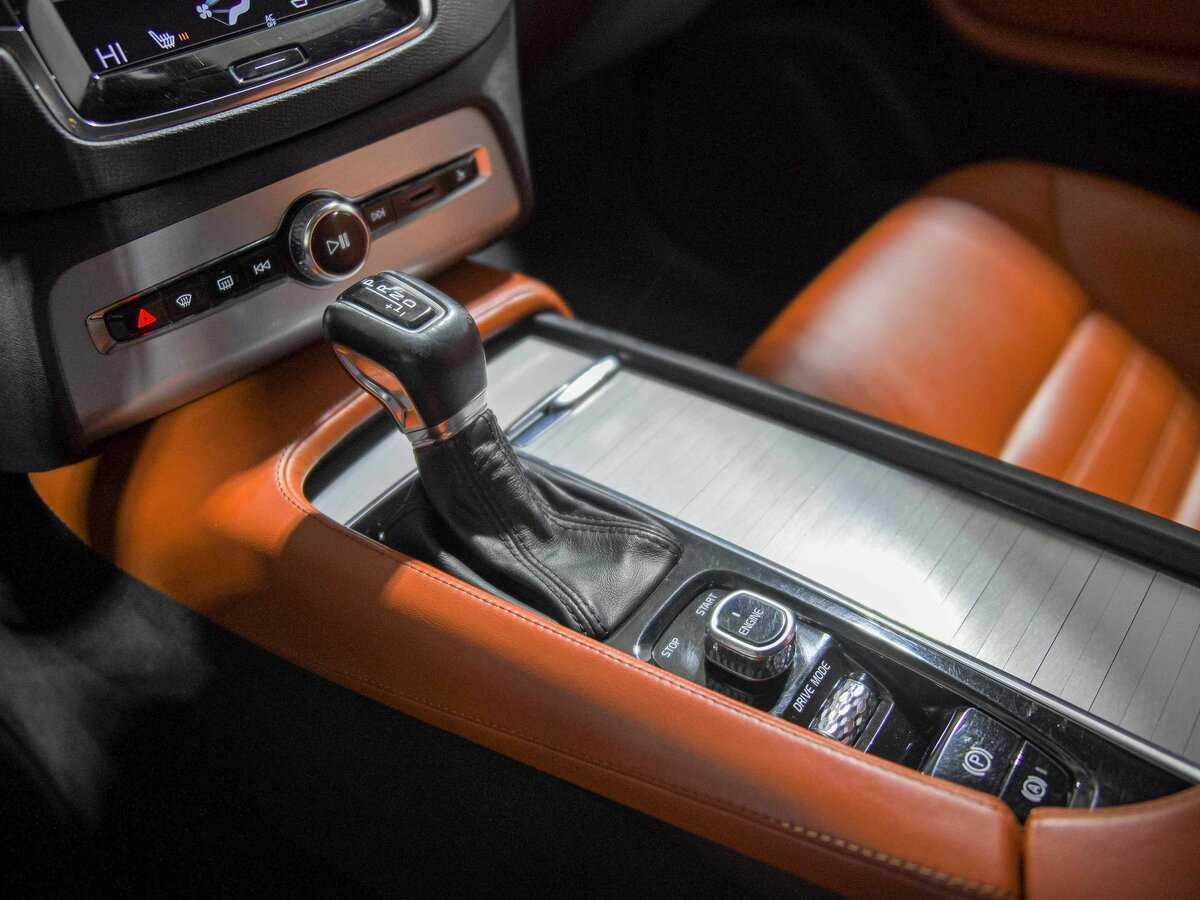 Volvo XC90 с пробегом — 2016 год. Фото: #12