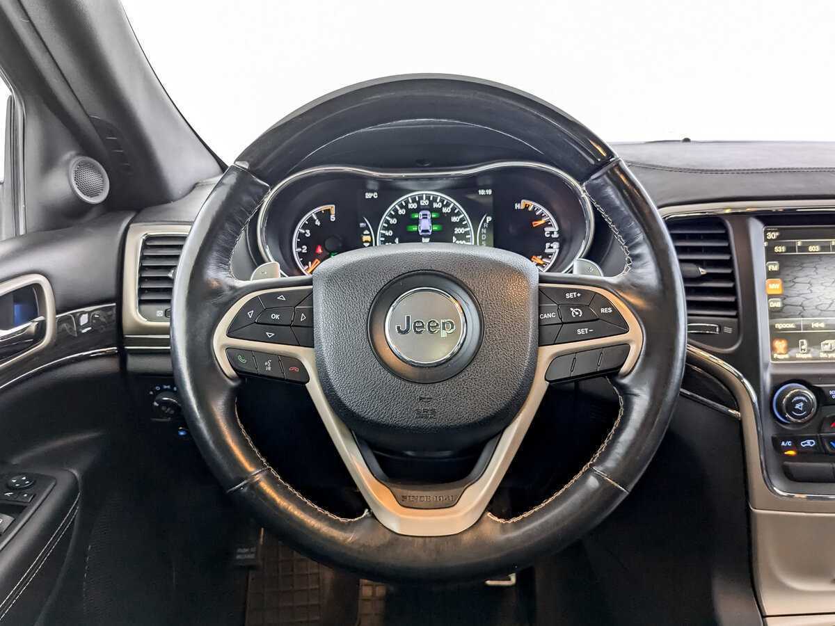 Jeep Grand Cherokee с пробегом — 2014 год. Фото: #25