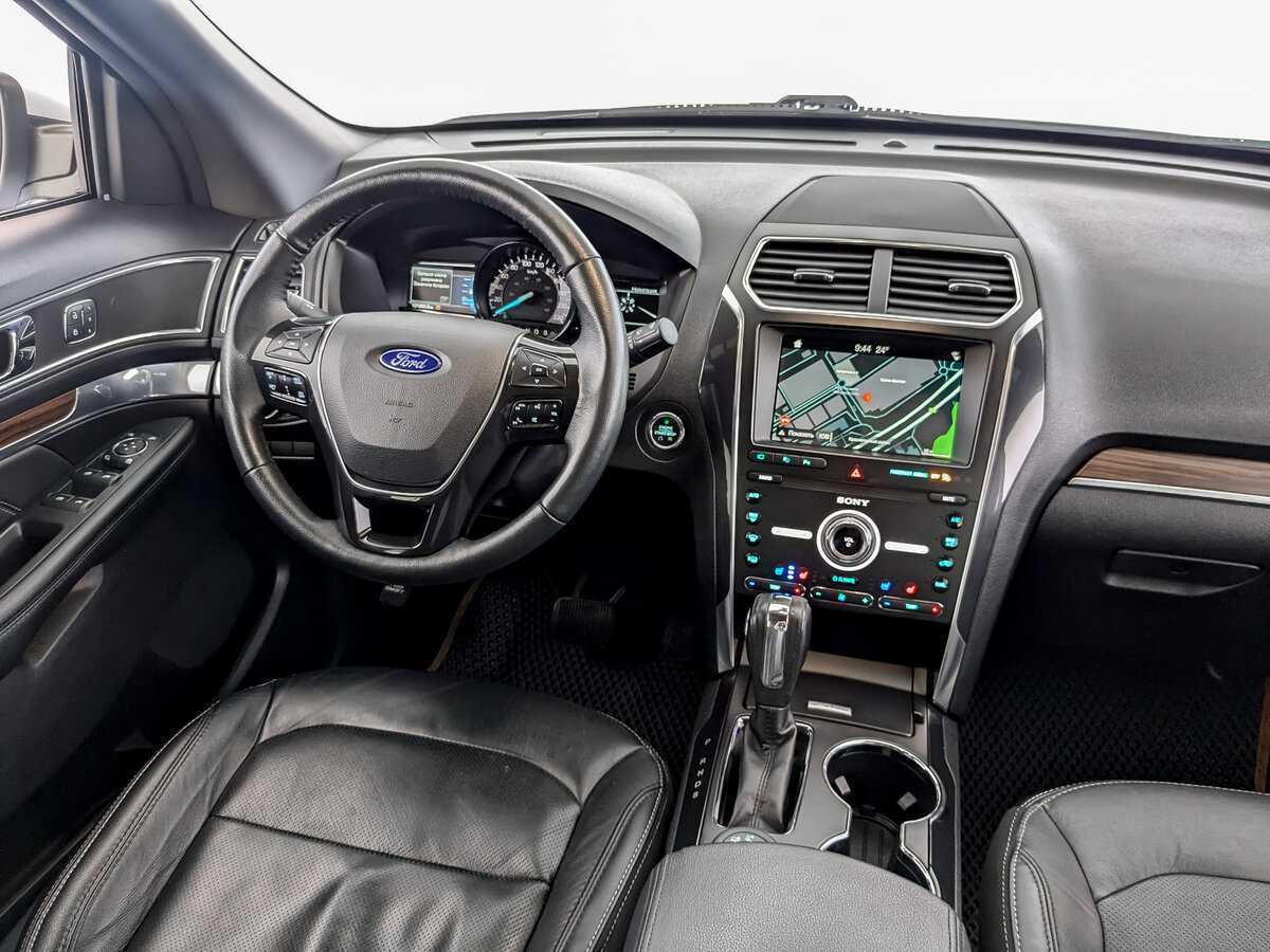 Ford Explorer с пробегом — 2019 год. Фото: #23