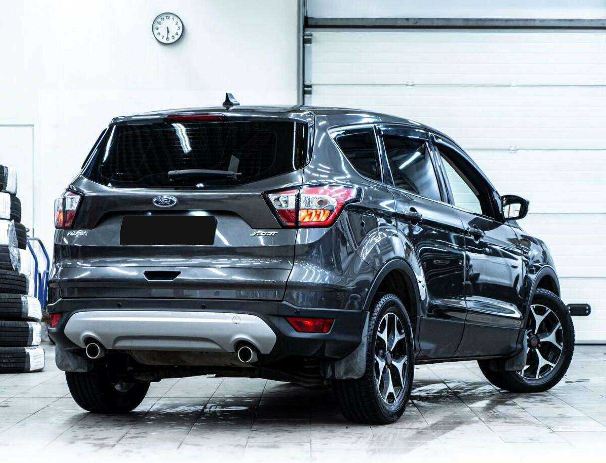 Ford Kuga с пробегом — 2017 год. Фото: #2