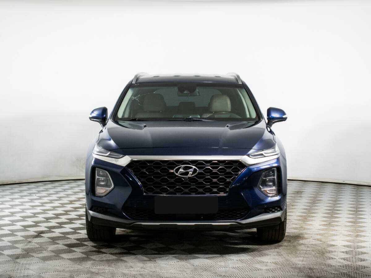 Hyundai Santa Fe с пробегом — 2018 год. Фото: #1