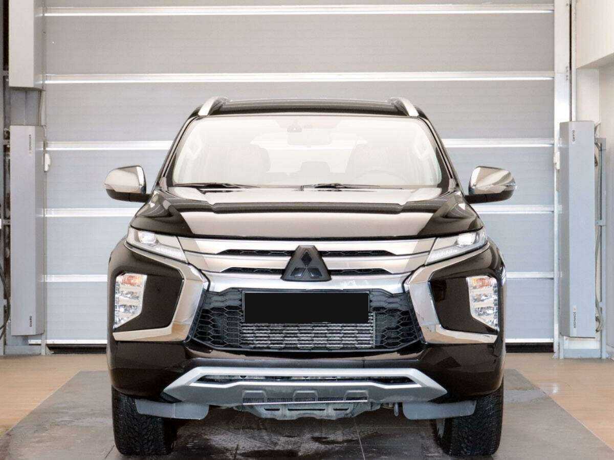 Mitsubishi Pajero Sport с пробегом — 2021 год. Фото: #1