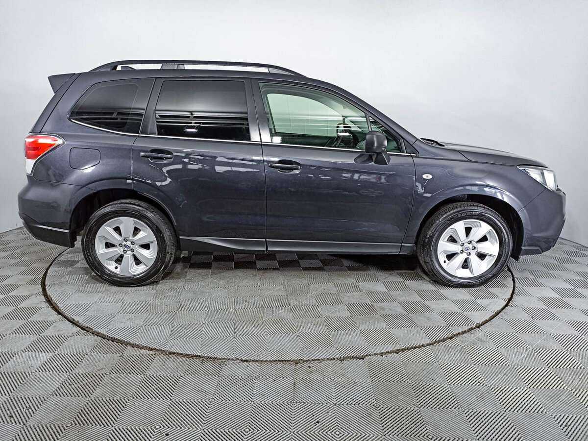 Subaru Forester с пробегом — 2017 год. Фото: #3