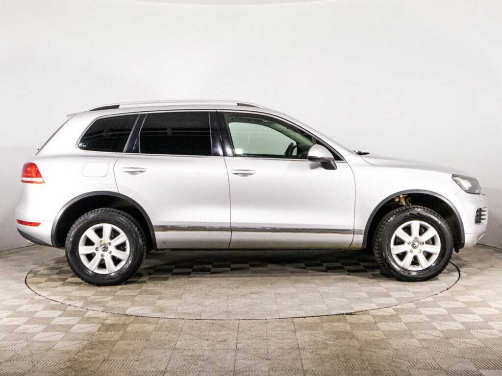 Volkswagen Touareg с пробегом — 2013 год. Фото: #3