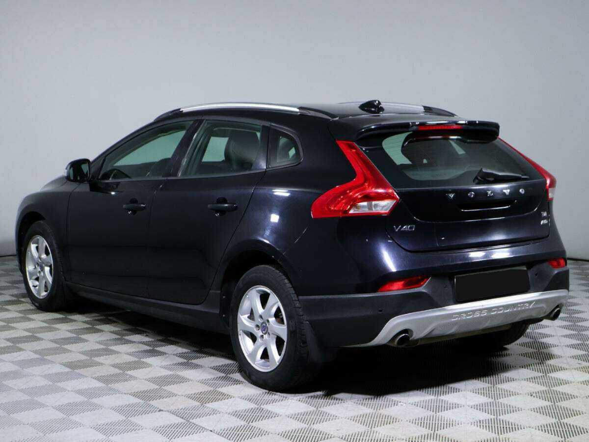 Volvo V40 Cross Country с пробегом — 2014 год. Фото: #5