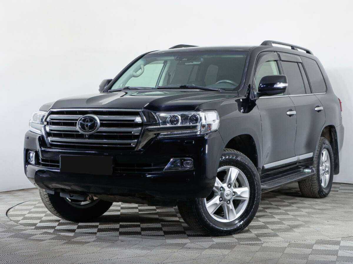 Toyota Land Cruiser с пробегом — 2017 год. Посмотреть фото