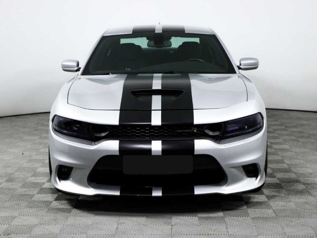Dodge Charger с пробегом — 2020 год. Фото: #1
