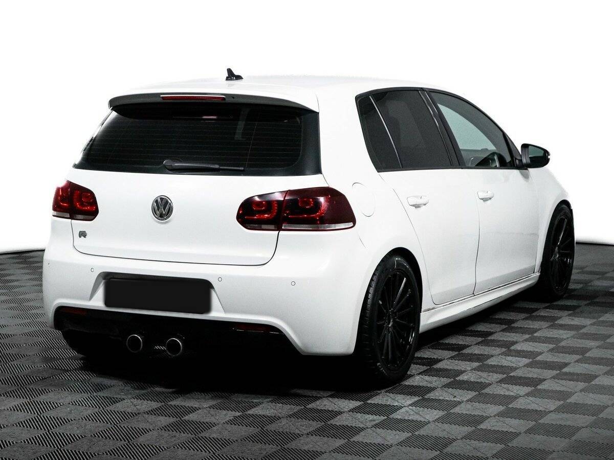 Volkswagen Golf R с пробегом — 2012 год. Фото: #4