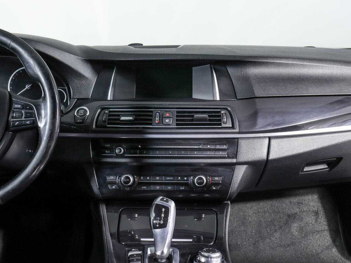 BMW 5 серии с пробегом — 2014 год. Фото: #10