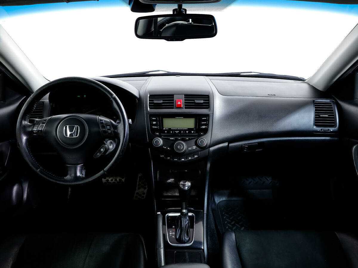 Honda Accord с пробегом — 2007 год. Фото: #9