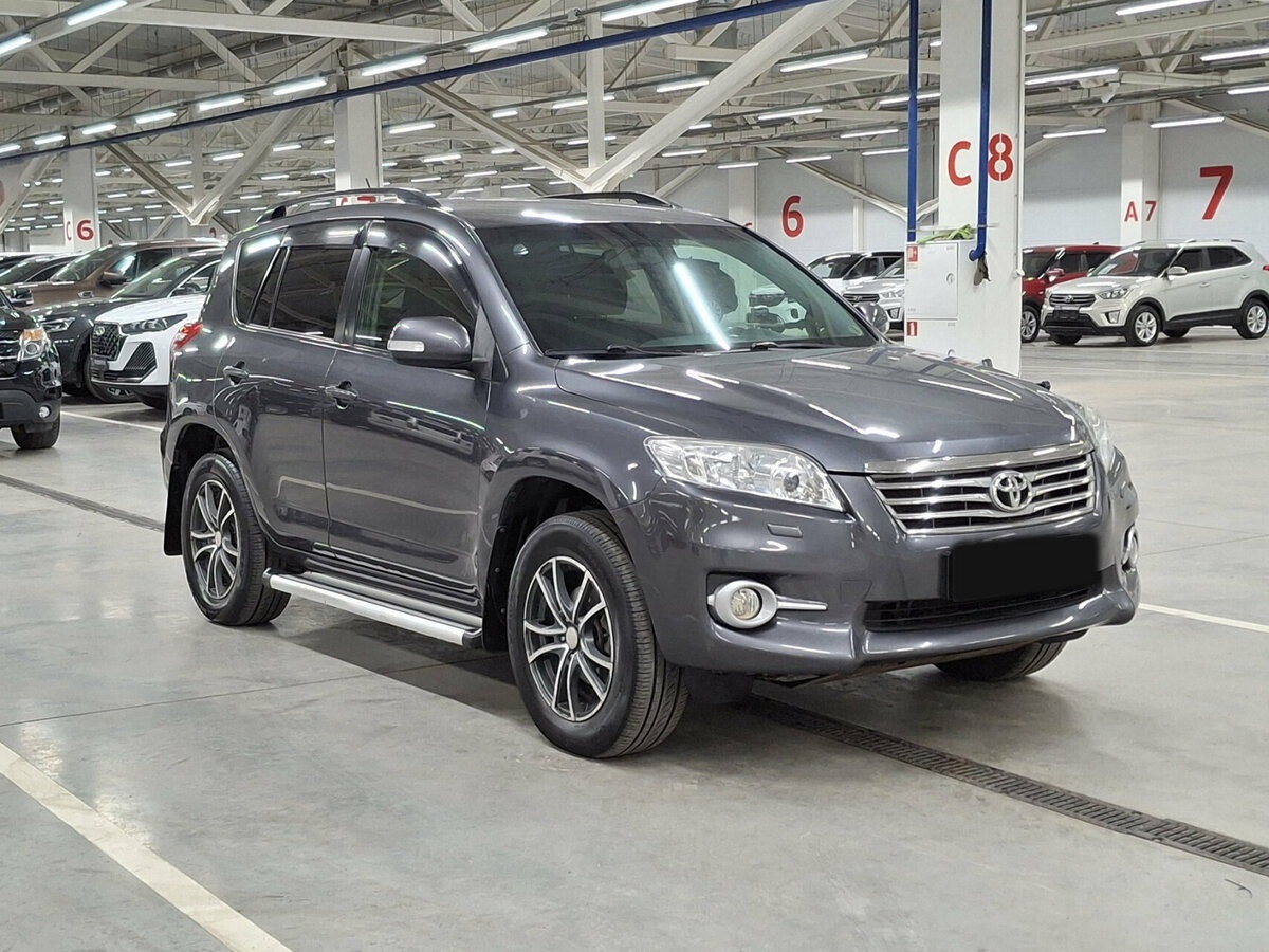 Toyota RAV4 с пробегом — 2011 год. Фото: #2