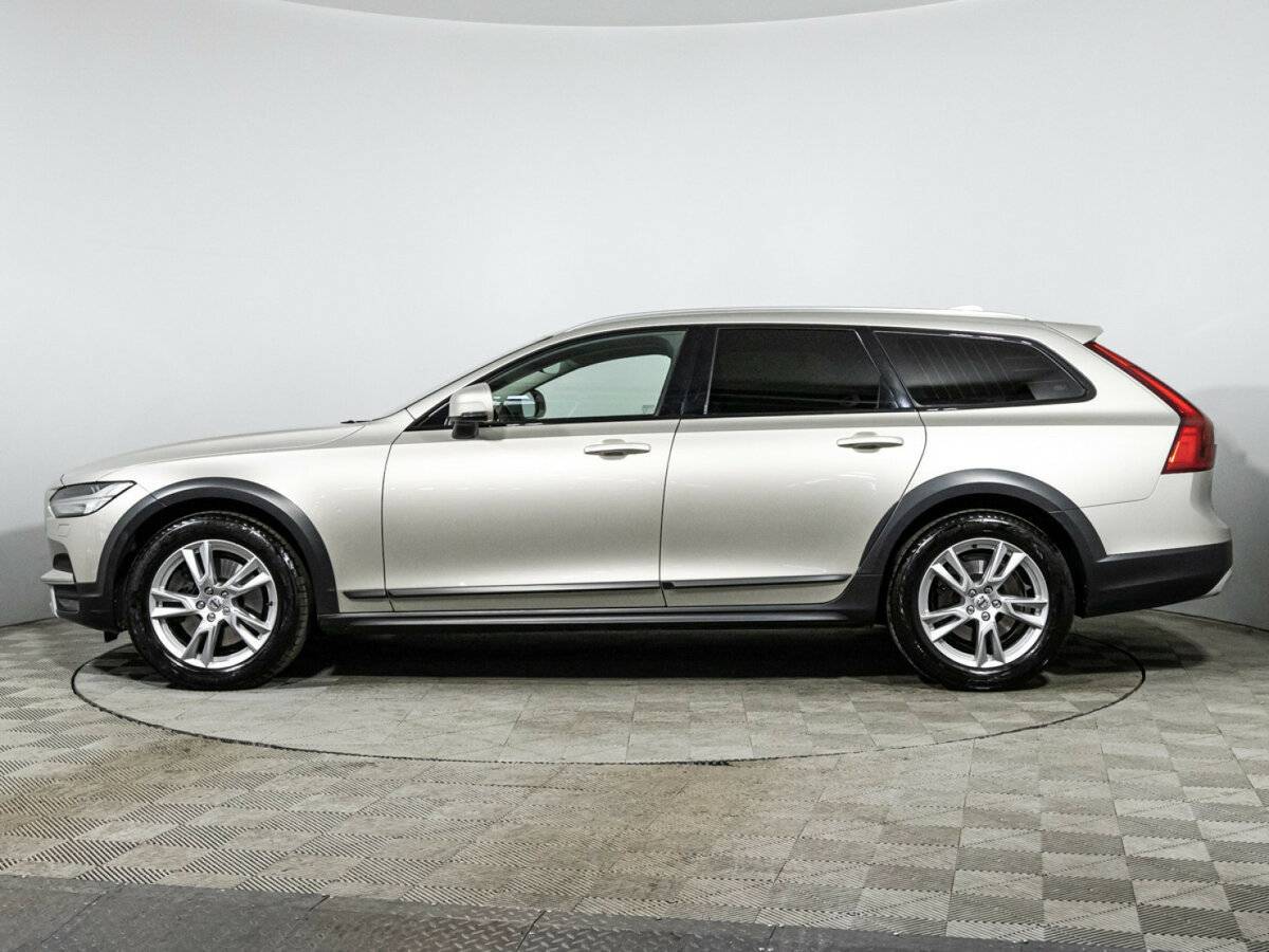 Volvo V90 Cross Country с пробегом — 2017 год. Фото: #6