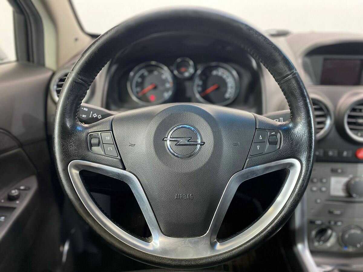 Opel Antara с пробегом — 2013 год. Фото: #11