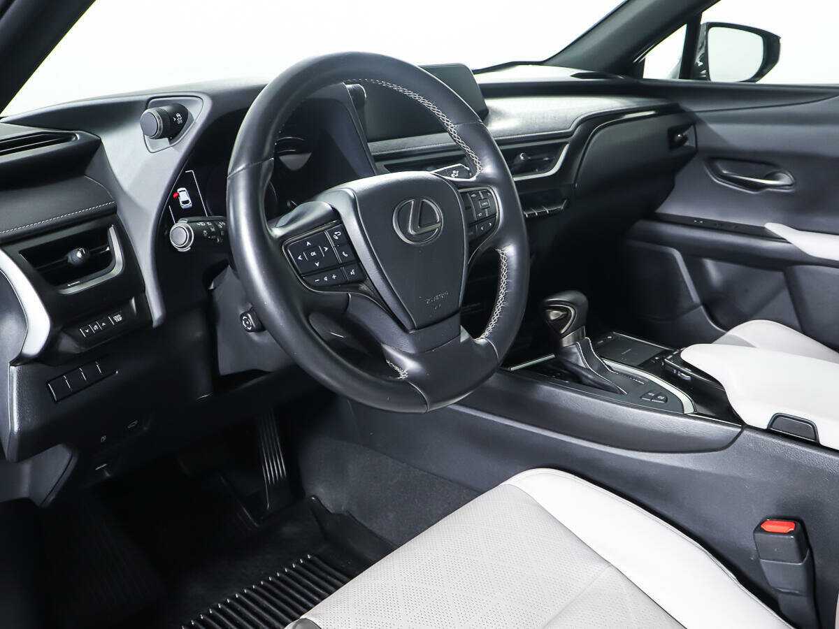 Lexus UX с пробегом — 2019 год. Фото: #11