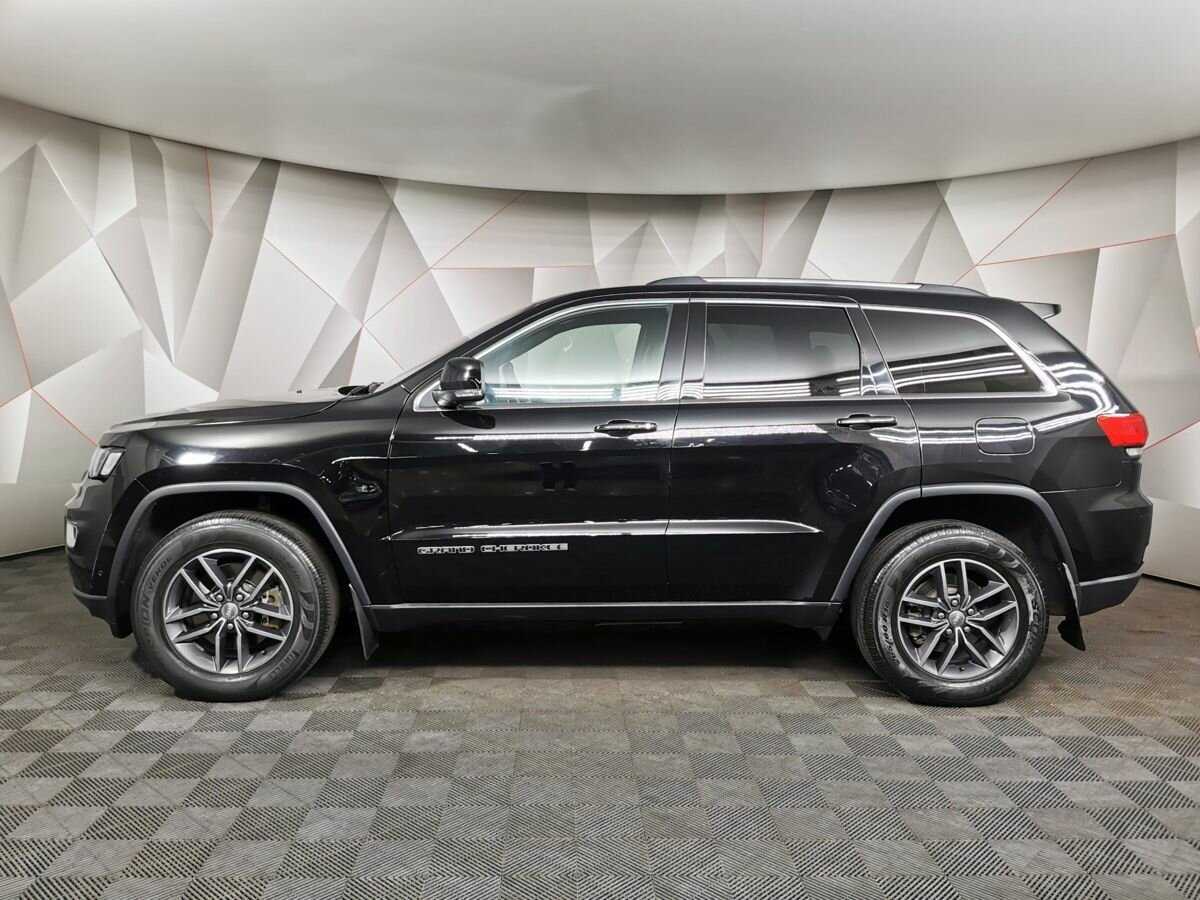 Jeep Grand Cherokee с пробегом — 2018 год. Фото: #4