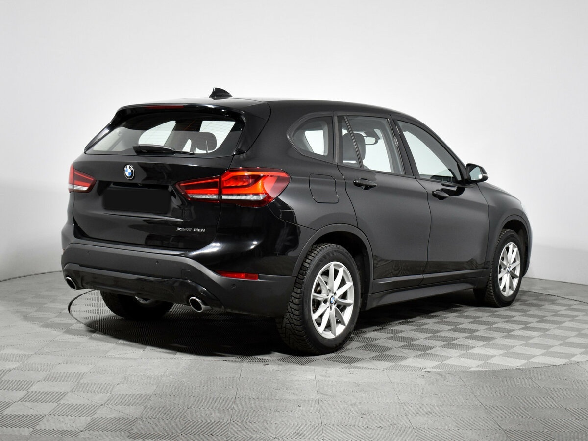 BMW X1 с пробегом — 2021 год. Фото: #4