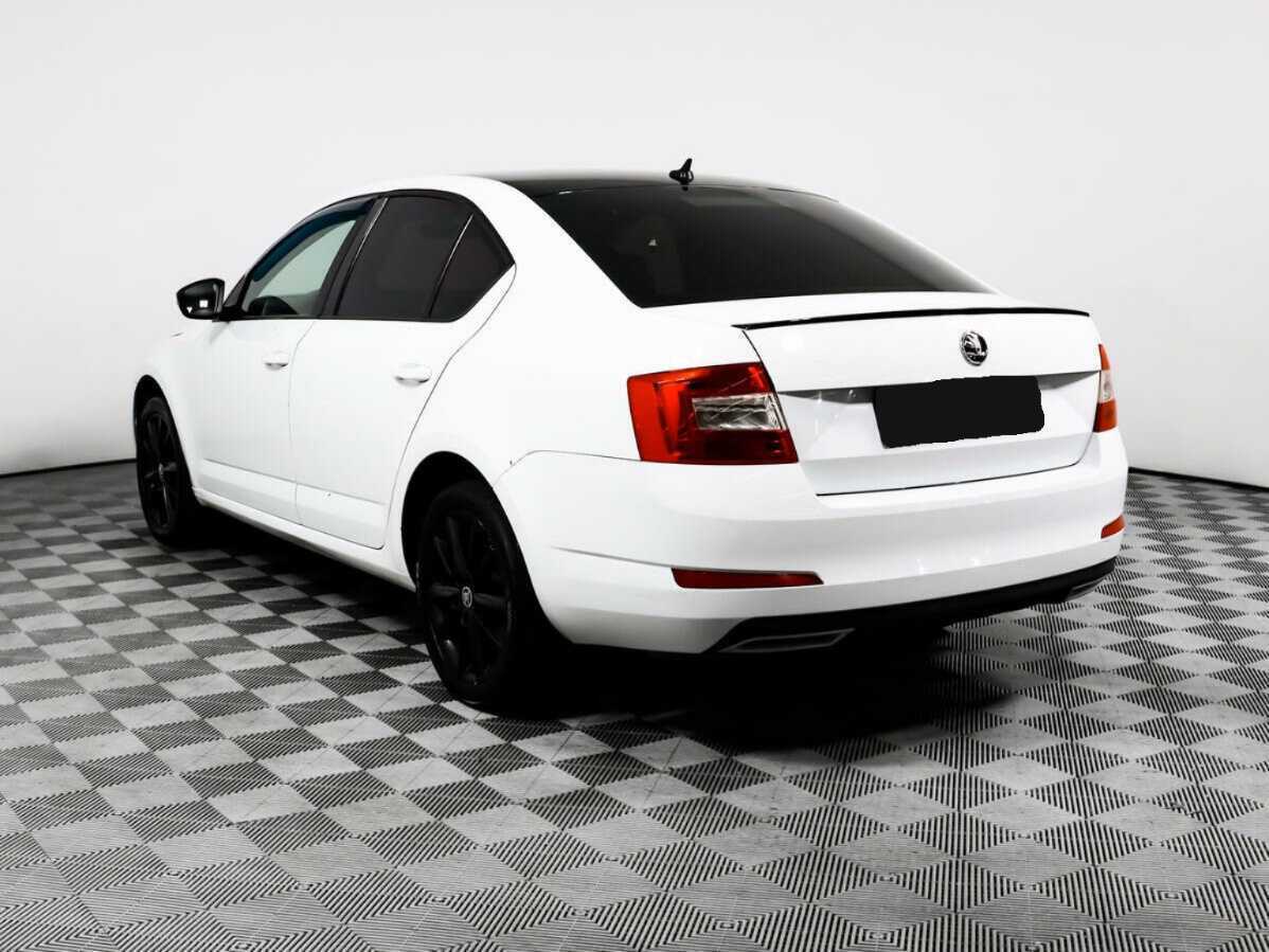 Skoda Octavia с пробегом — 2016 год. Фото: #6
