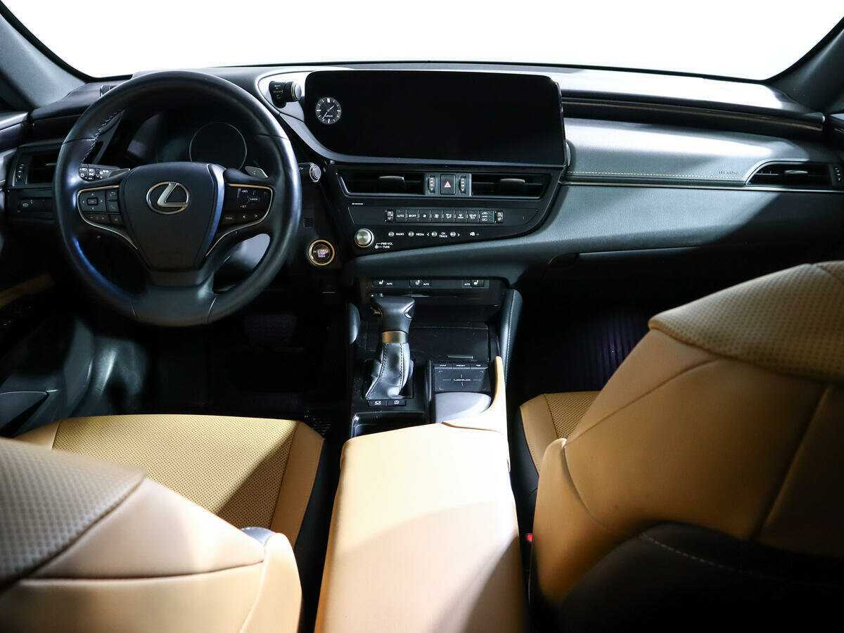 Lexus ES с пробегом — 2021 год. Фото: #7