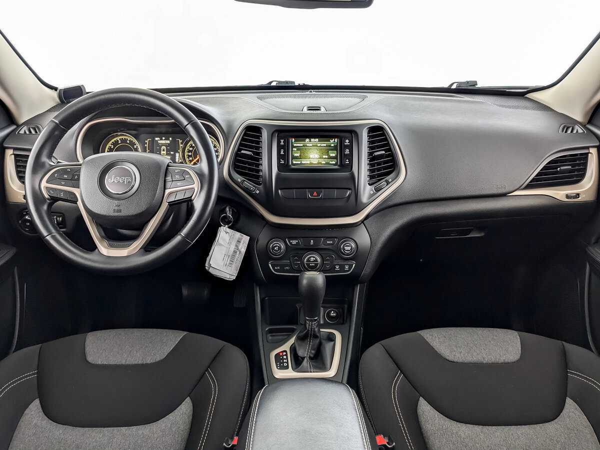 Jeep Cherokee с пробегом — 2014 год. Фото: #13