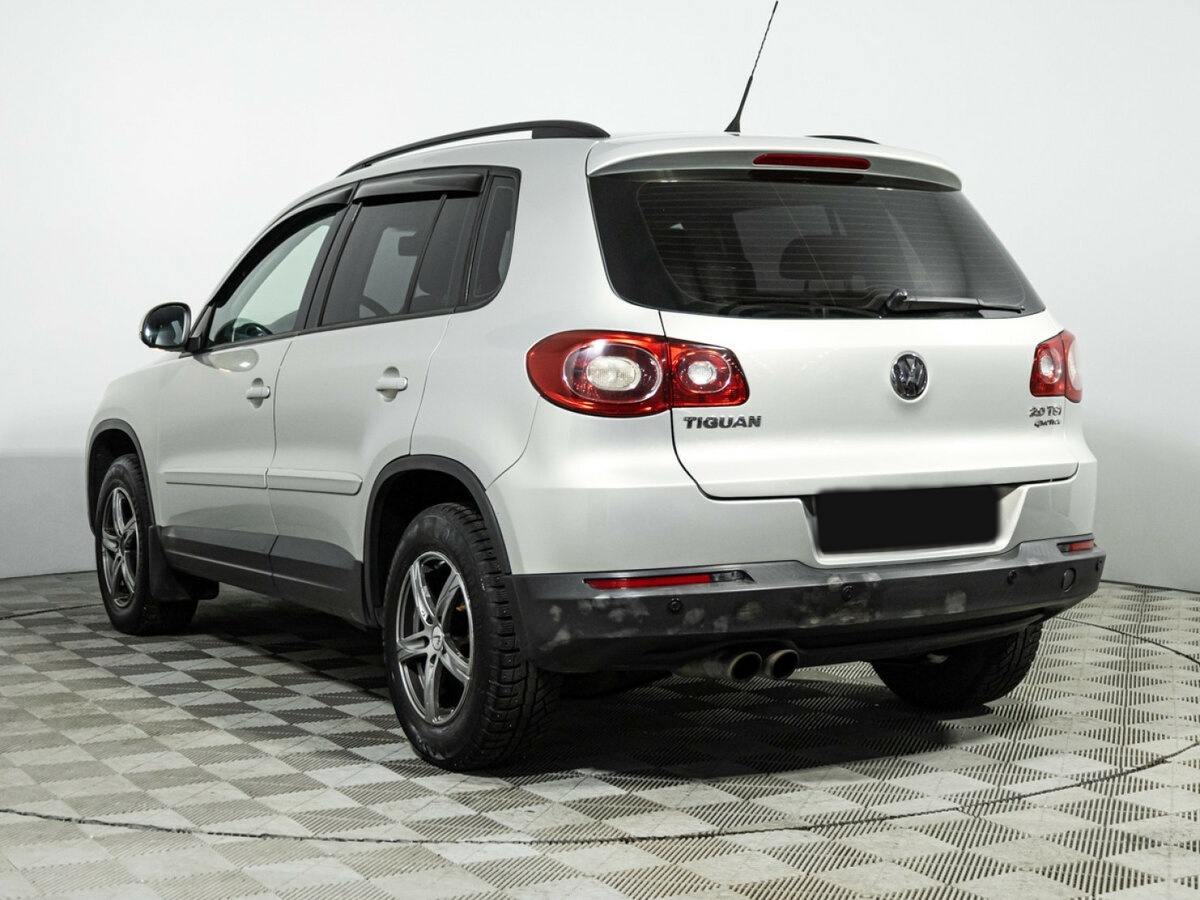 Volkswagen Tiguan с пробегом — 2011 год. Фото: #6