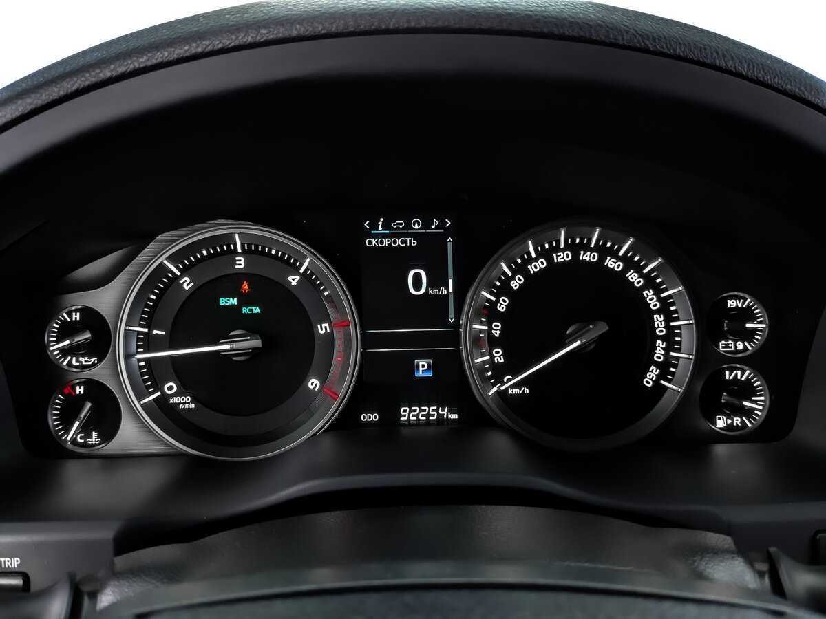 Toyota Land Cruiser с пробегом — 2018 год. Фото: #15