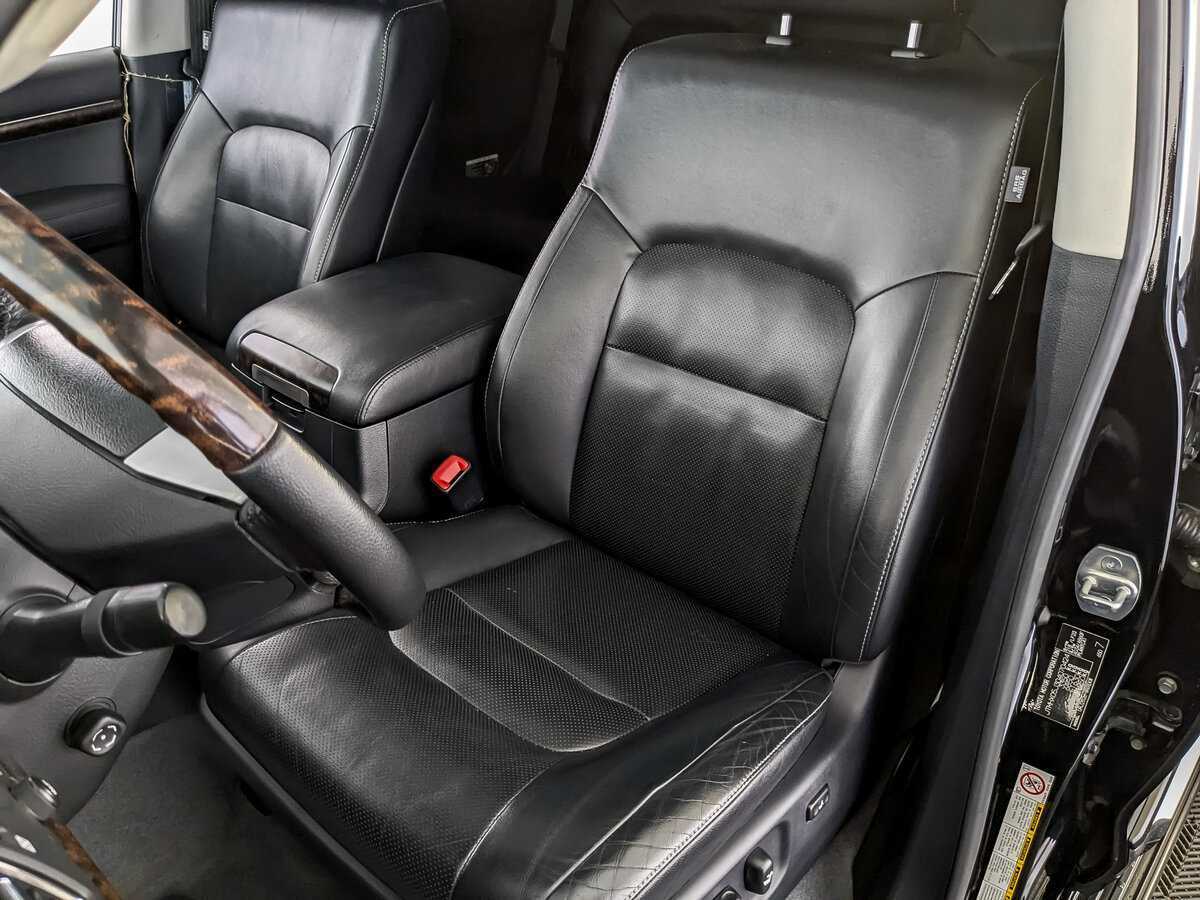 Toyota Land Cruiser с пробегом — 2014 год. Фото: #15