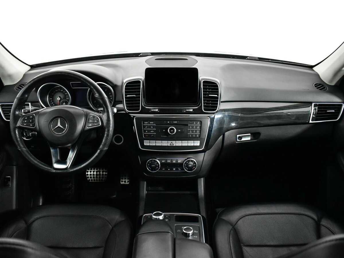 Mercedes-Benz GLE с пробегом — 2016 год. Фото: #11