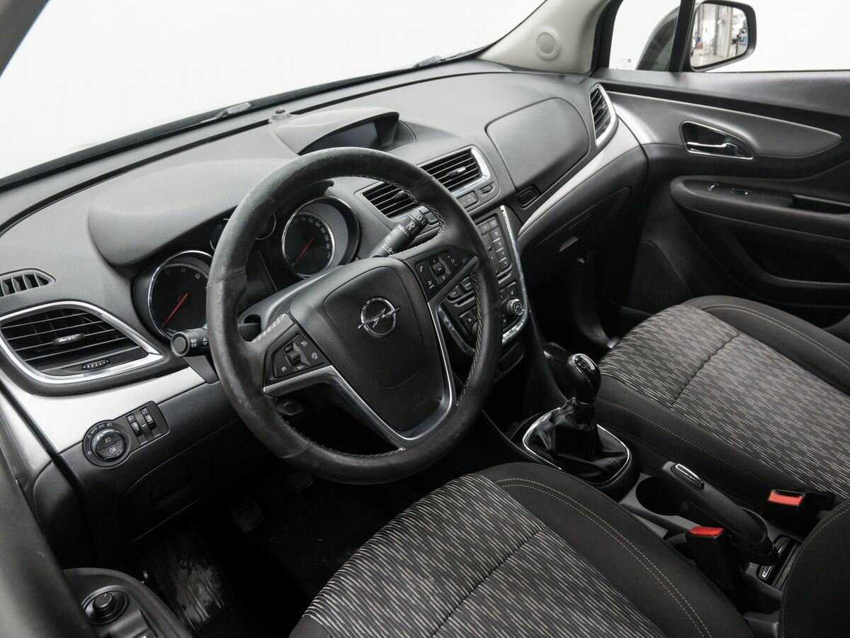 Opel Mokka с пробегом — 2013 год. Фото: #13