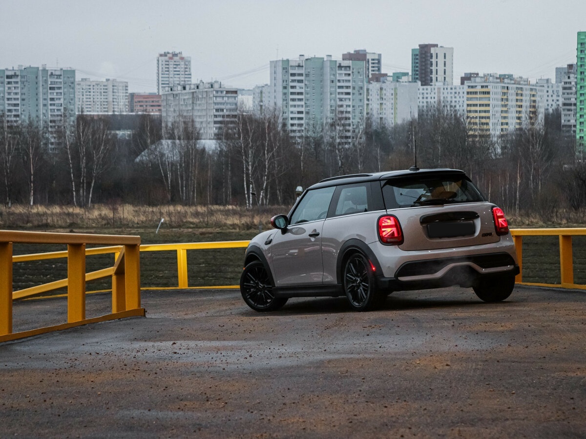 Mini Hatch с пробегом — 2024 год. Фото: #15
