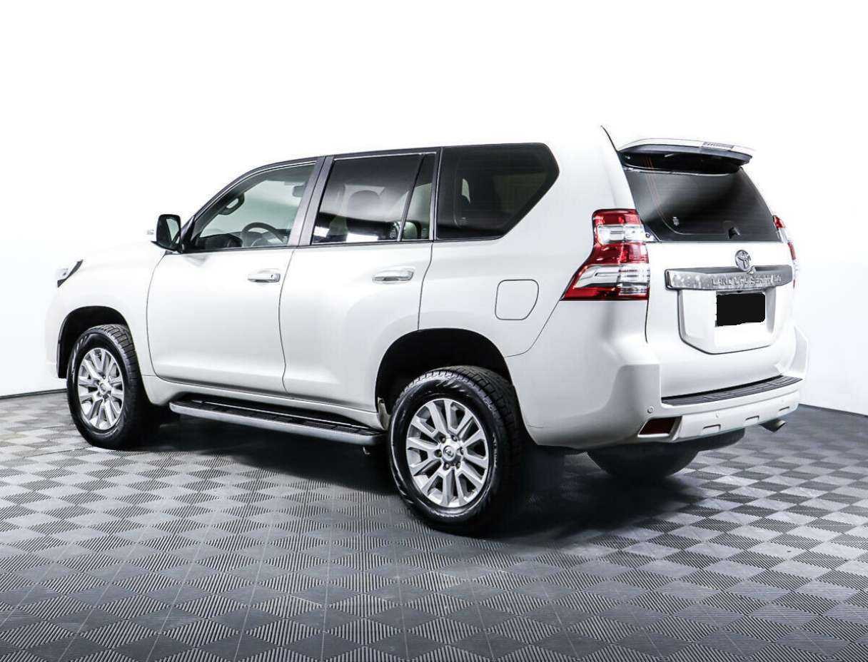 Toyota Land Cruiser Prado с пробегом — 2015 год. Фото: #6