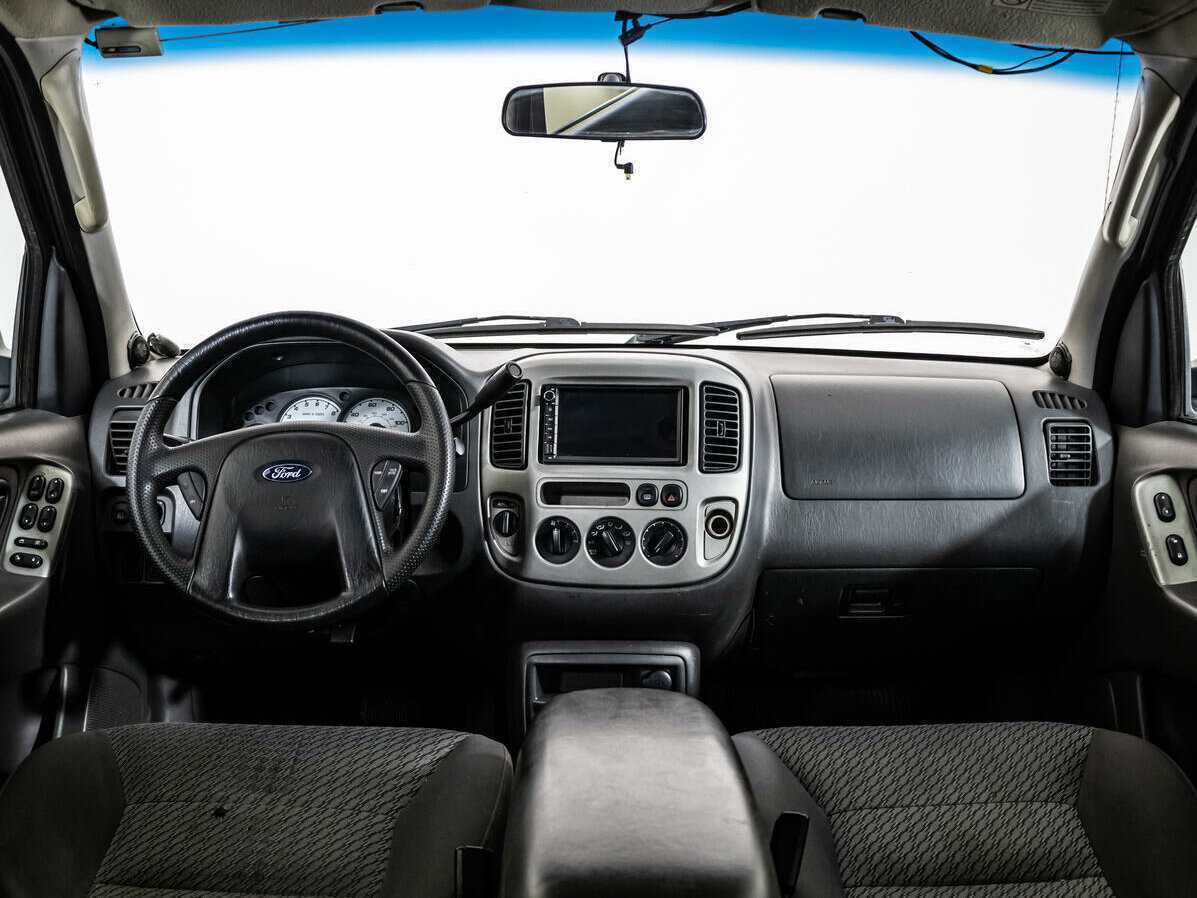 Ford Escape с пробегом — 2002 год. Фото: #12