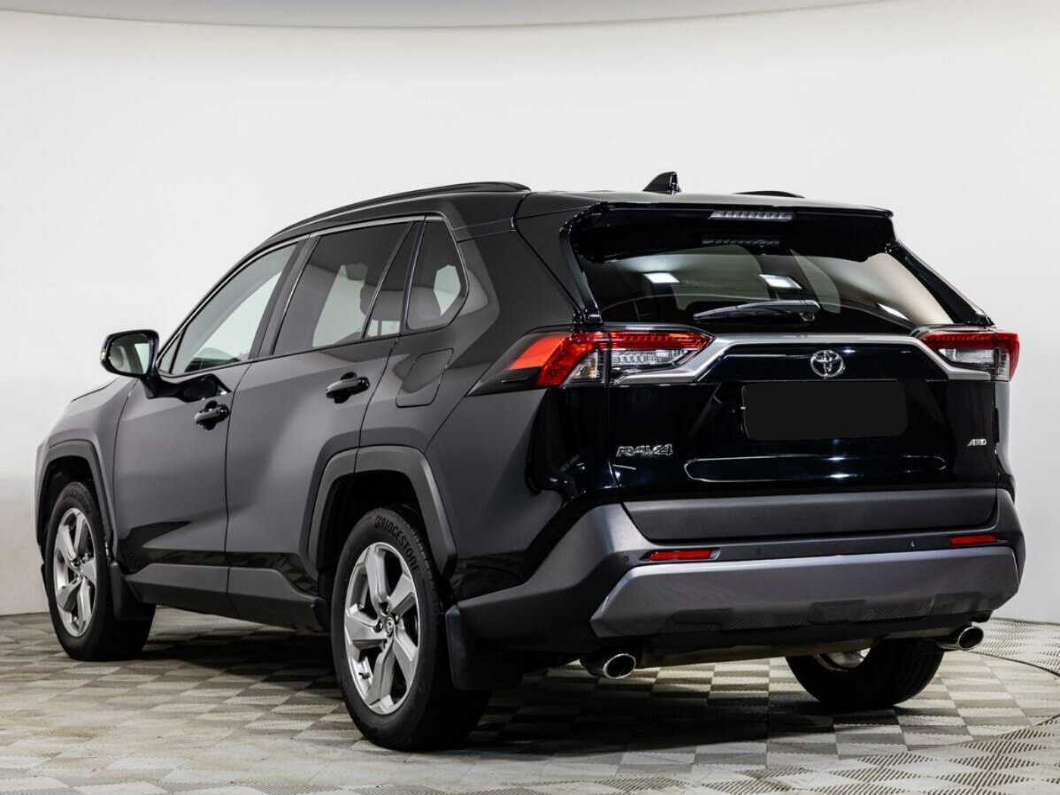 Toyota RAV4 с пробегом — 2020 год. Фото: #5
