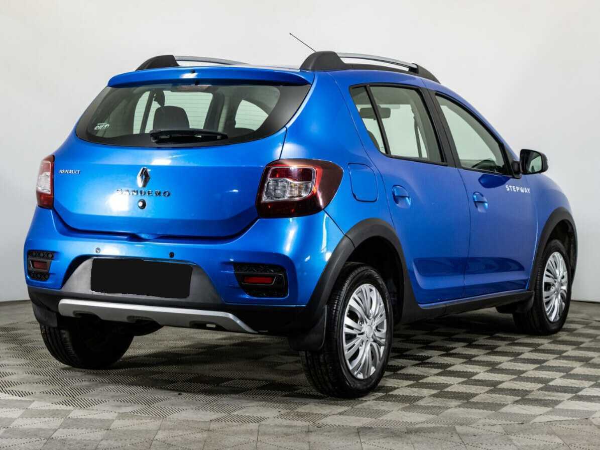 Renault Sandero с пробегом — 2017 год. Фото: #4
