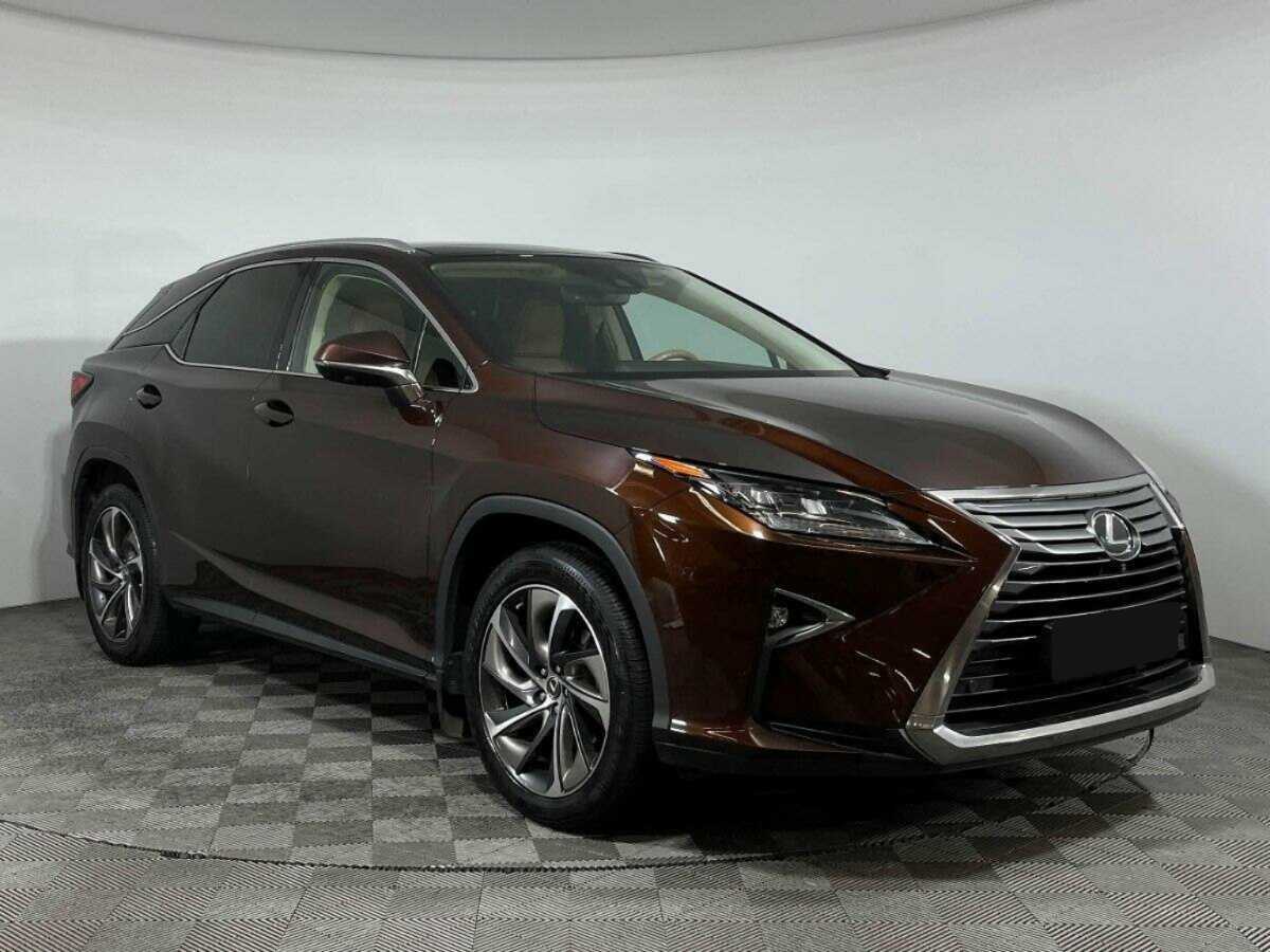 Lexus RX с пробегом — 2018 год. Фото: #2