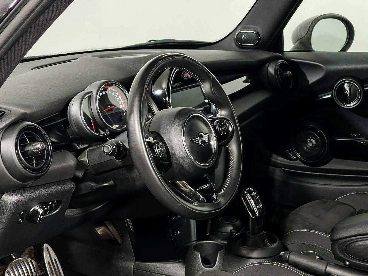 Mini Hatch с пробегом — 2018 год. Фото: #11