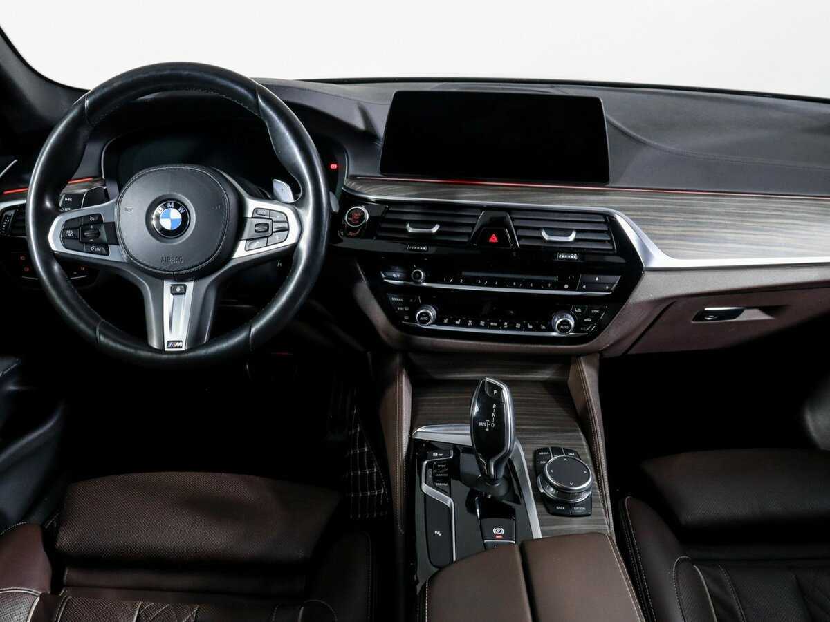 BMW 5 серии с пробегом — 2018 год. Фото: #11
