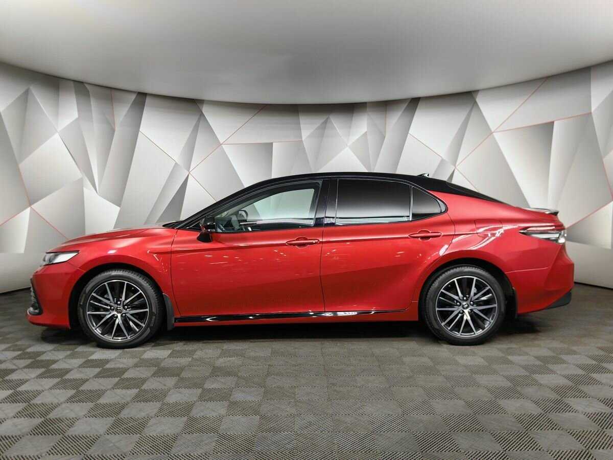 Toyota Camry с пробегом — 2021 год. Фото: #4