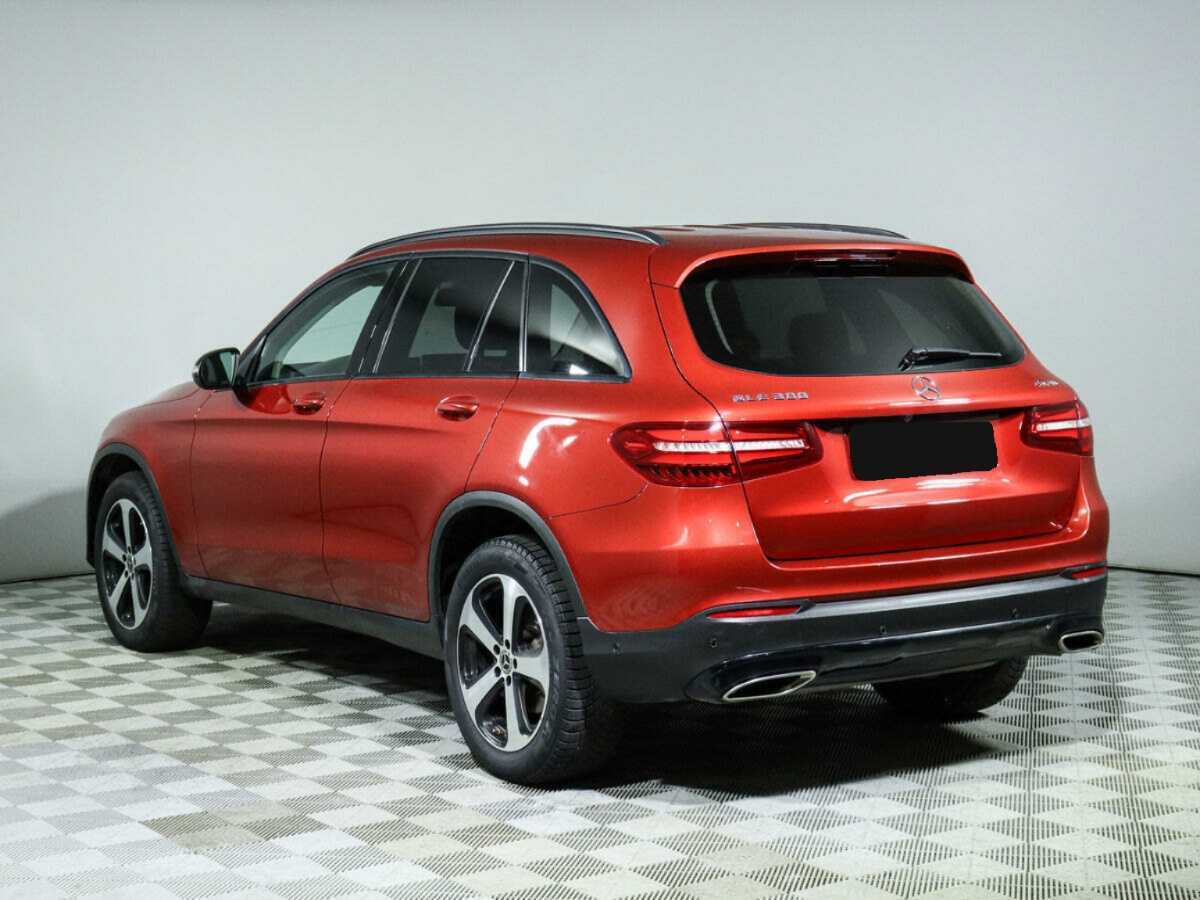 Mercedes-Benz GLC с пробегом — 2017 год. Фото: #4
