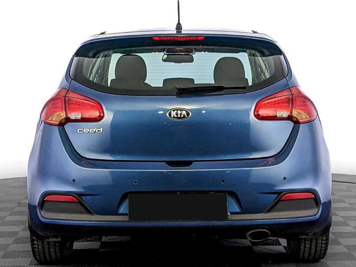 Kia Ceed с пробегом — 2012 год. Фото: #5