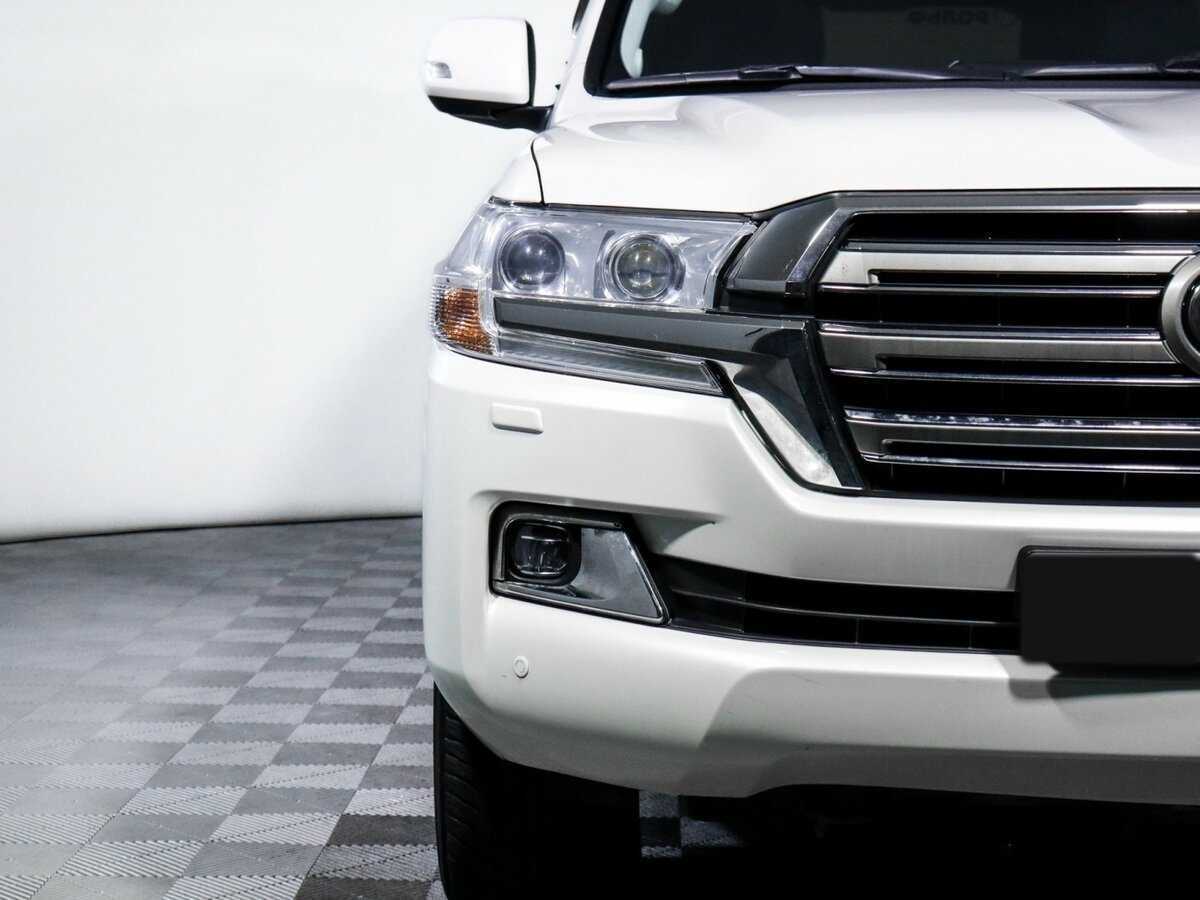 Toyota Land Cruiser с пробегом — 2016 год. Фото: #17