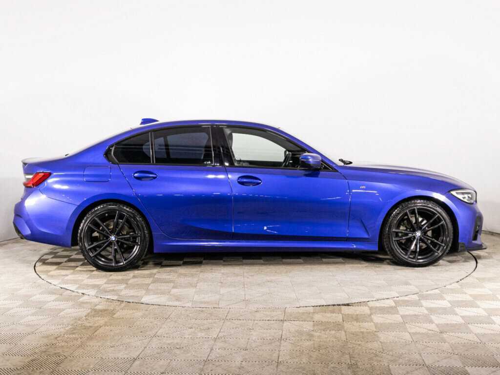BMW 3 серии с пробегом — 2019 год. Фото: #3