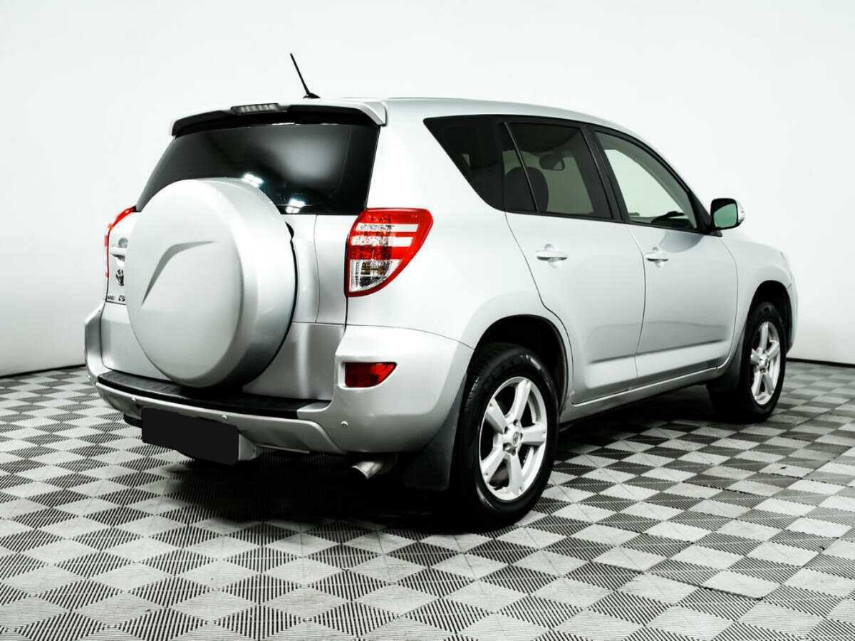 Toyota RAV4 с пробегом — 2010 год. Фото: #4