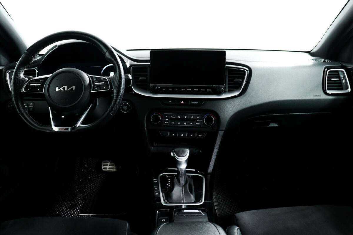 Kia Ceed с пробегом — 2021 год. Фото: #9