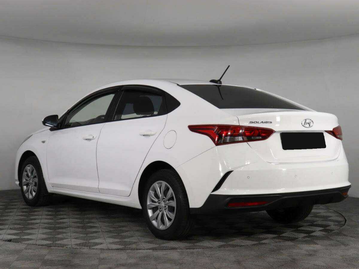 Hyundai Solaris с пробегом — 2021 год. Фото: #6