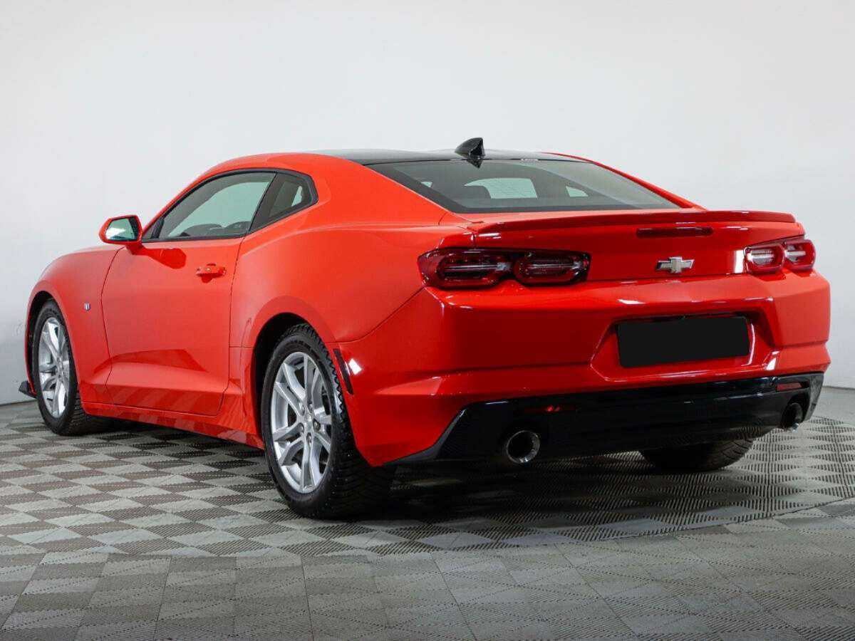 Chevrolet Camaro с пробегом — 2021 год. Фото: #6